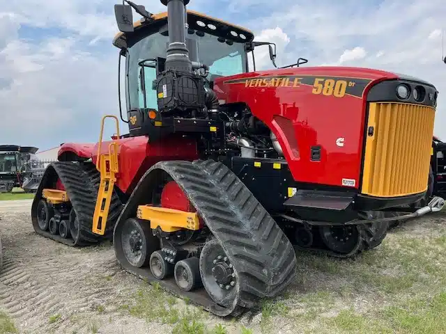 Gallery image 1 for New 2025 Versatile 580DT Tractor