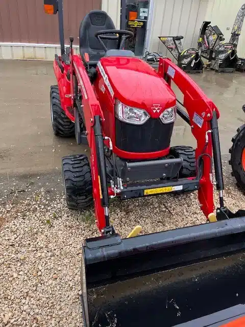 Gallery image 1 for Used 2023 Massey Ferguson GC1723E Tractor