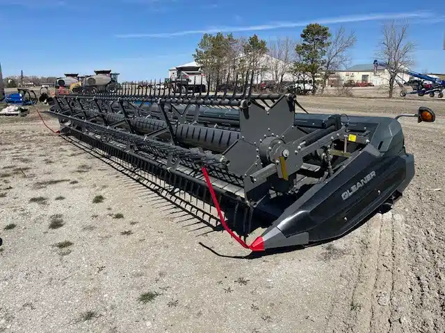 Gallery image 1 for New 2022 Gleaner GL9340 Header - Flex Draper