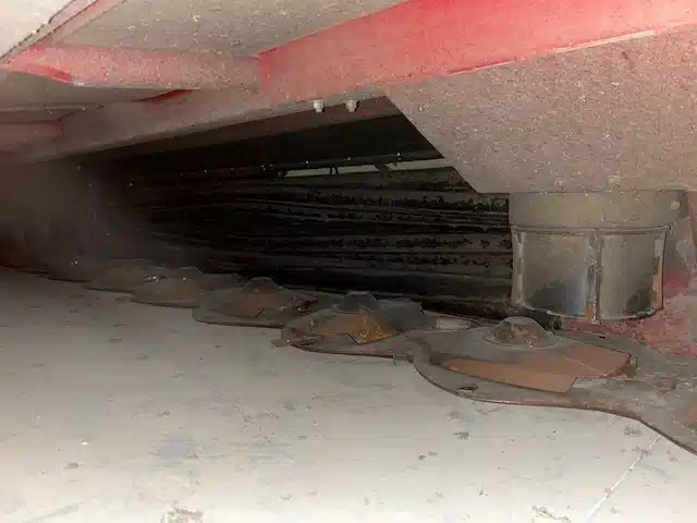 Gallery image 2 for 2021 MacDon M1240 Windrower