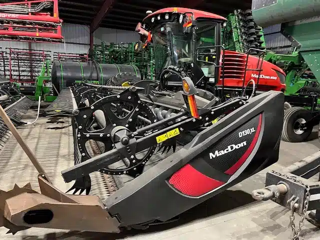 Gallery image 1 for 2021 MacDon D130XL Header - Draper