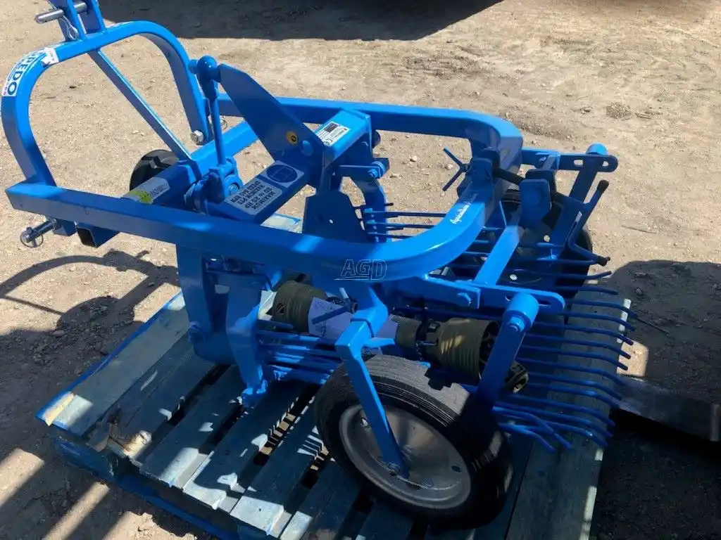 Gallery image 2 for New 2021 CPP-T Vegetable Harvester