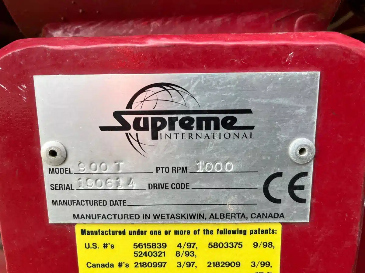 Gallery image 2 for Used 2014 Supreme 900T Feed Wagon