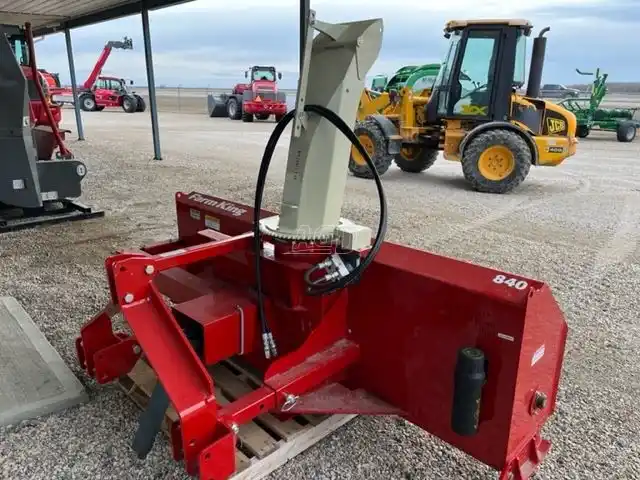 Gallery image 2 for New Farm King 840 Snow Blower