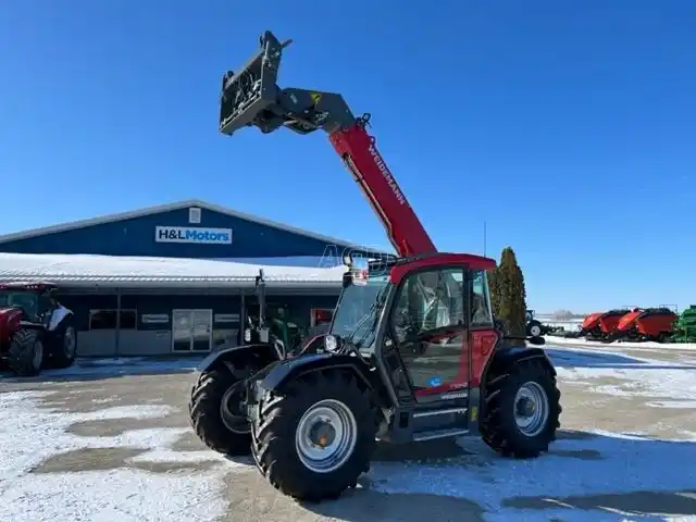 Gallery image 1 for New Weidemann T7042 TeleHandler