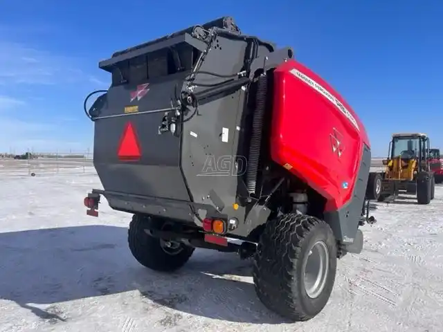 Gallery image 2 for Used 2022 Massey Ferguson RB 4180V Round Baler