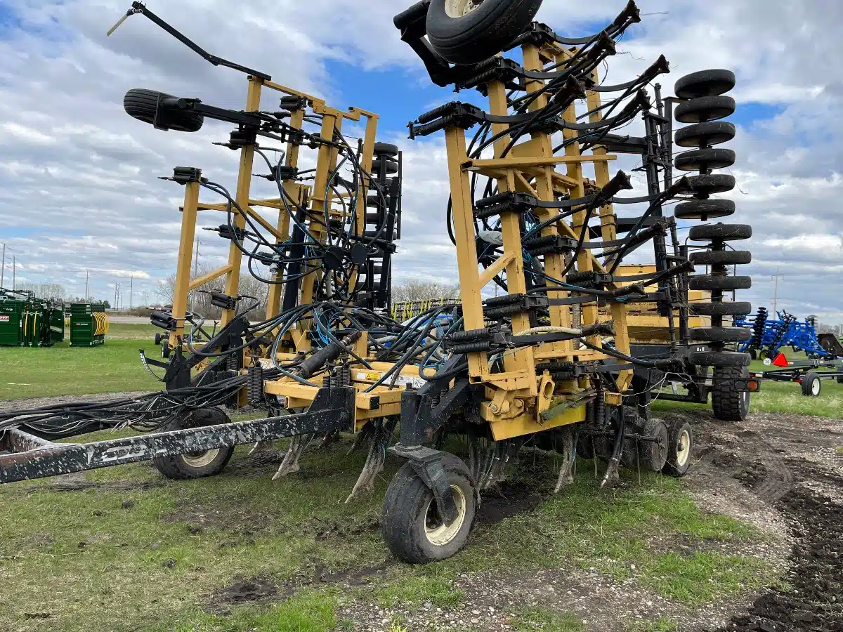 Gallery image 1 for Used 1999 Ezee-On 7550 Air Drill