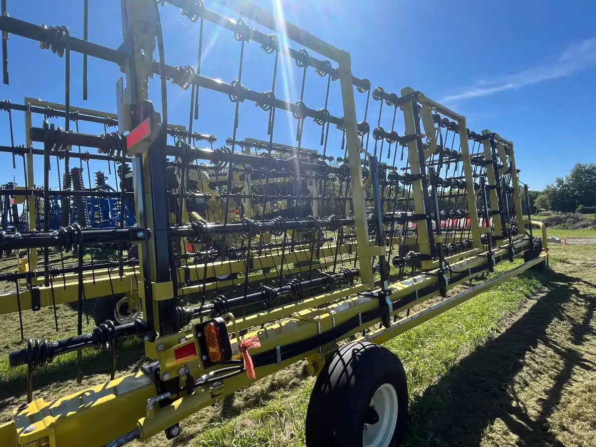 Gallery image 2 for New 2023 Degelman SM7000 Harrow