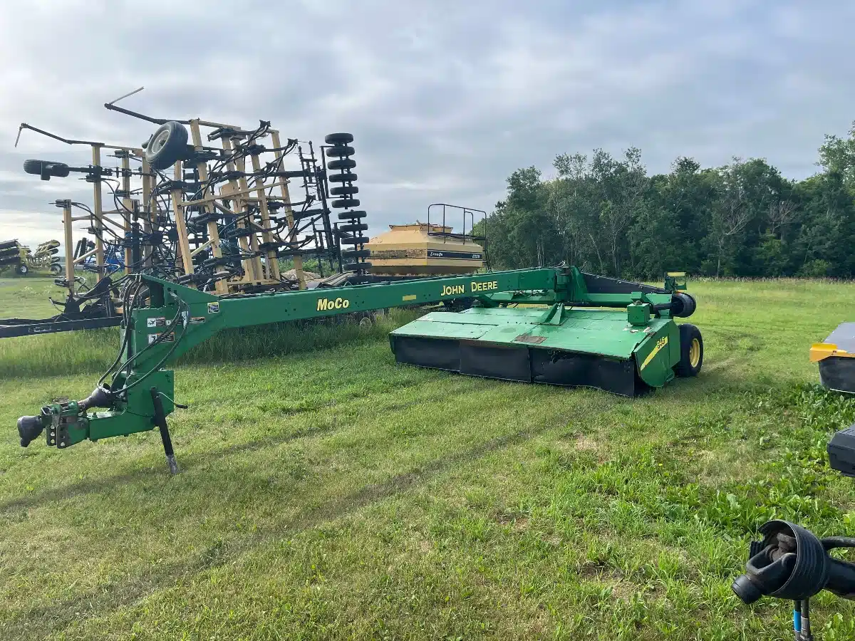 Gallery image 1 for Used 2005 John Deere 946-4.0M ROT MC-T Disc Mower Conditioner