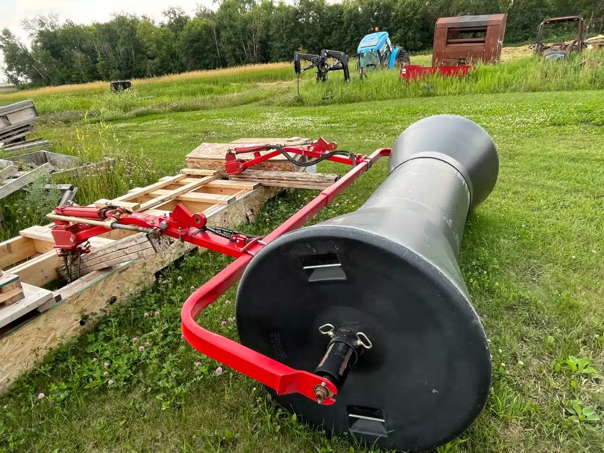 Gallery image 2 for Freeform Plastics MT2000 Swath Roller