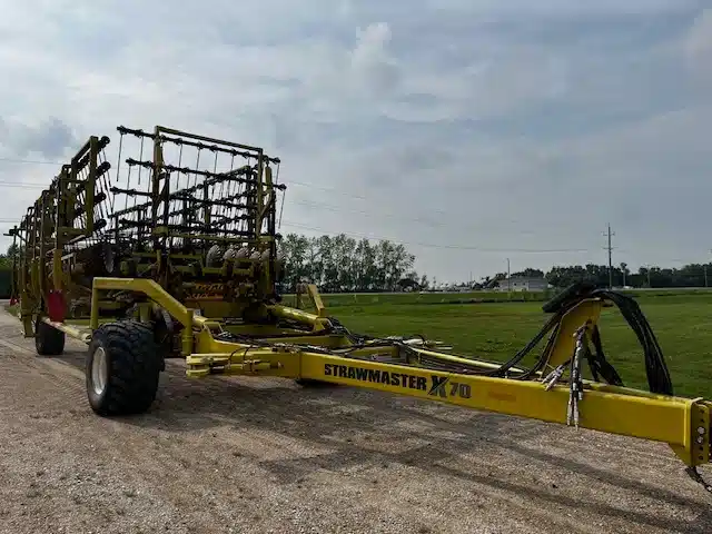 Gallery image 2 for Used 2024 Degelman STRAWMASTER X Harrow