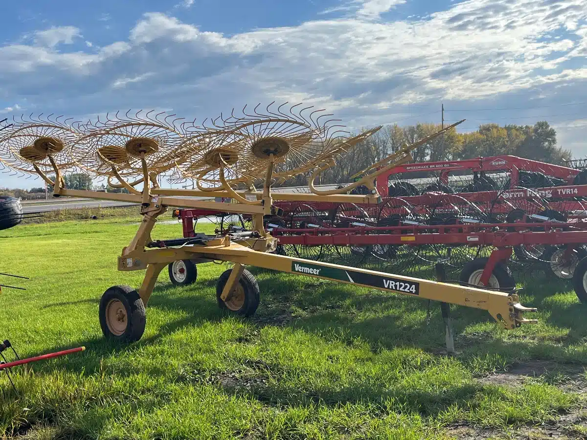 Gallery image 1 for Used 2018 Vermeer VR1224 Rake