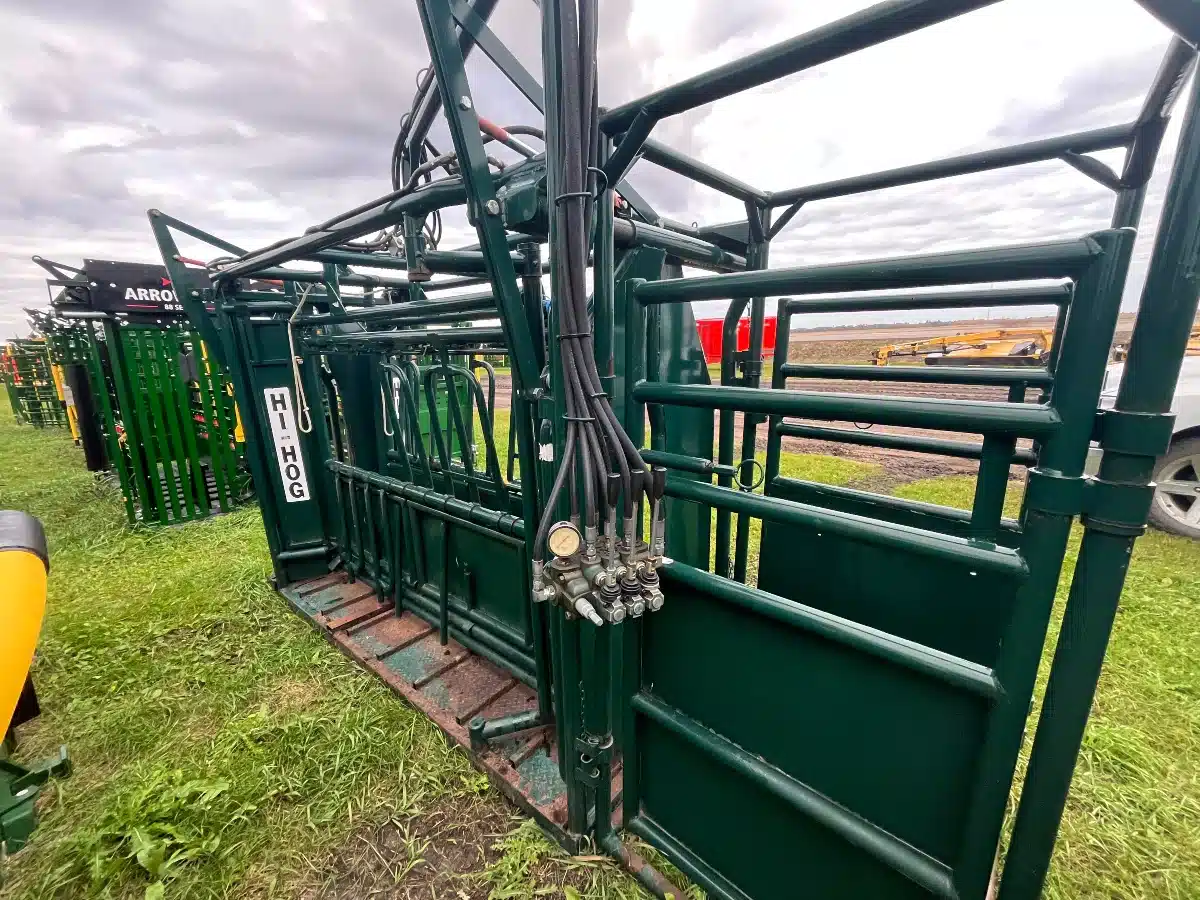 Gallery image 2 for Used 2012 Hi-Hog 1556 Cattle Squeeze