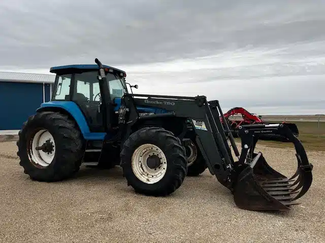 Gallery image 2 for Used 1998 New Holland 8670 Tractor