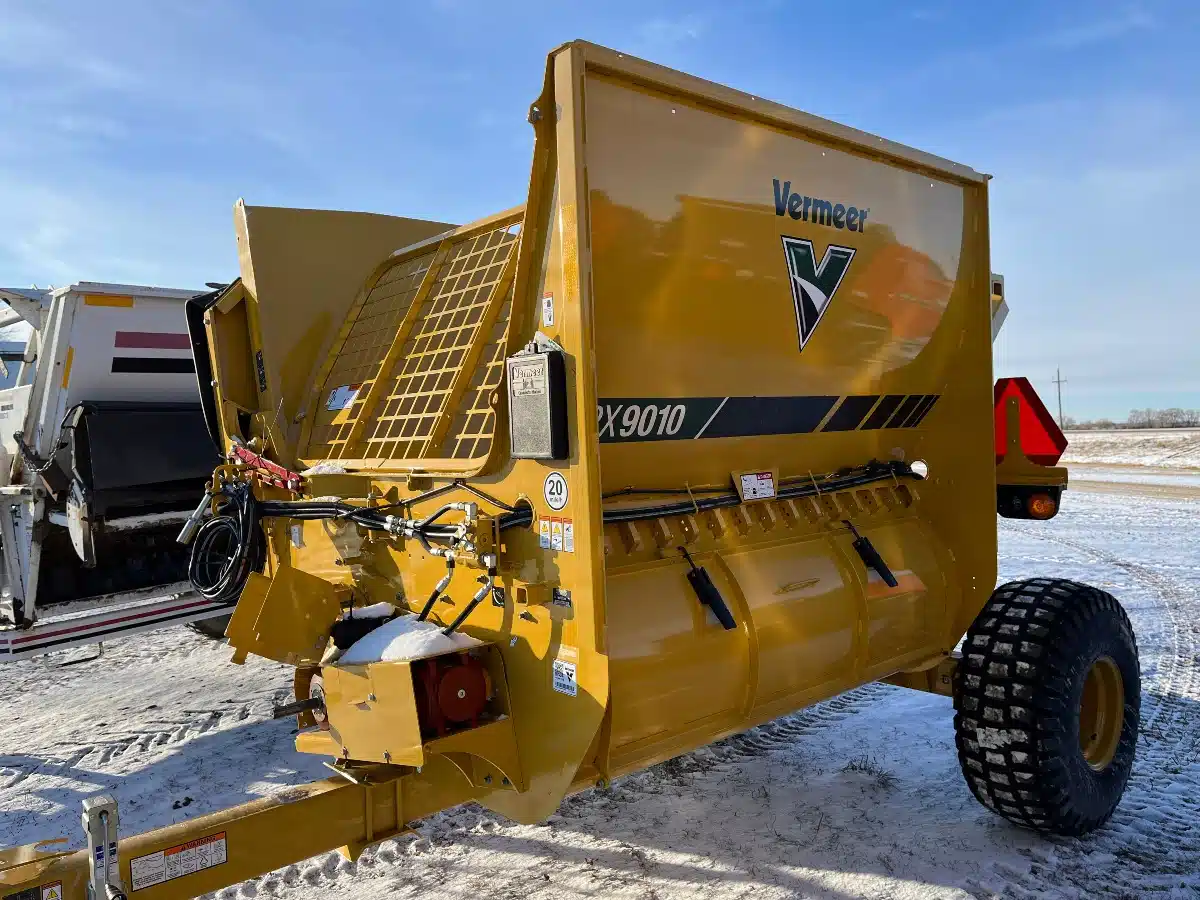 New 2026 Vermeer BPX9010 Bale Processor