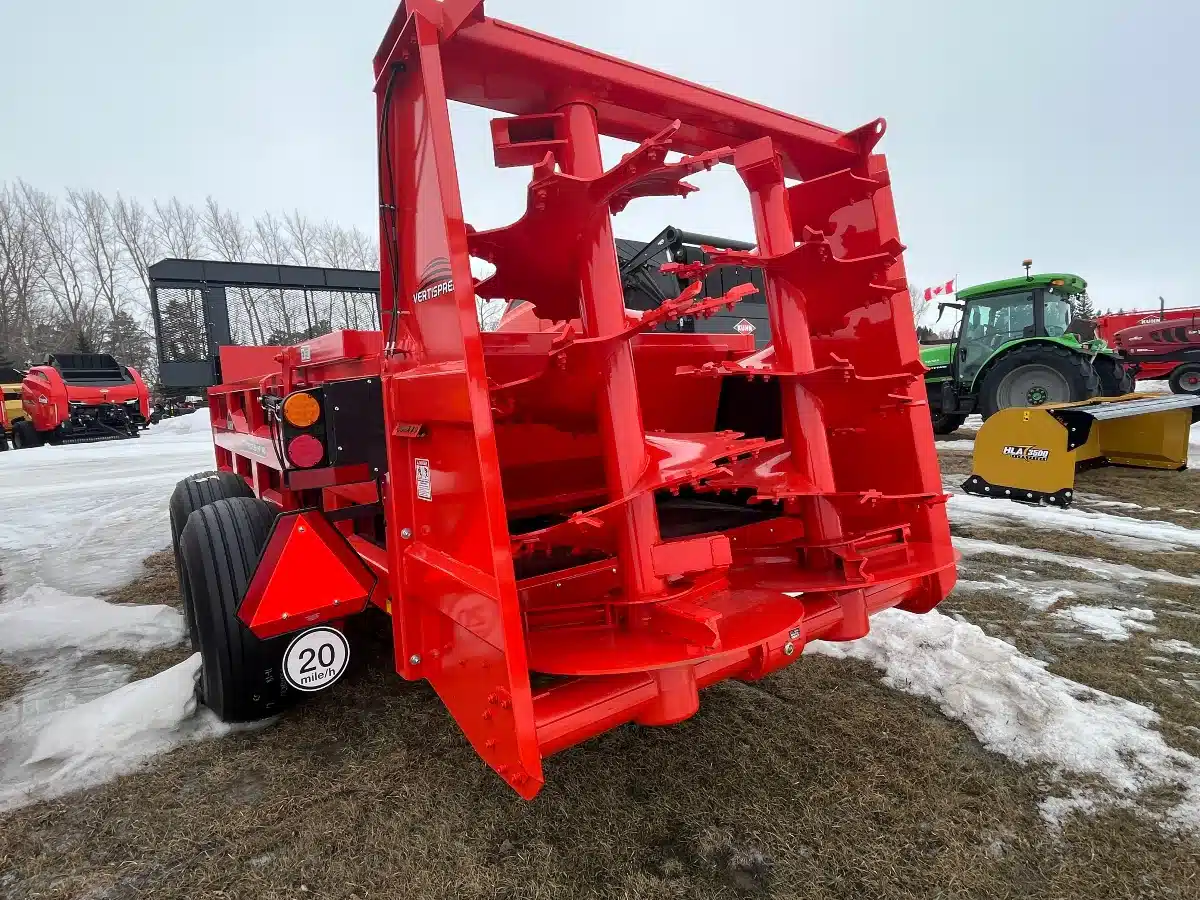 Gallery image 2 for 2026 Kuhn Knight PROPUSH HP140 Manure Spreader