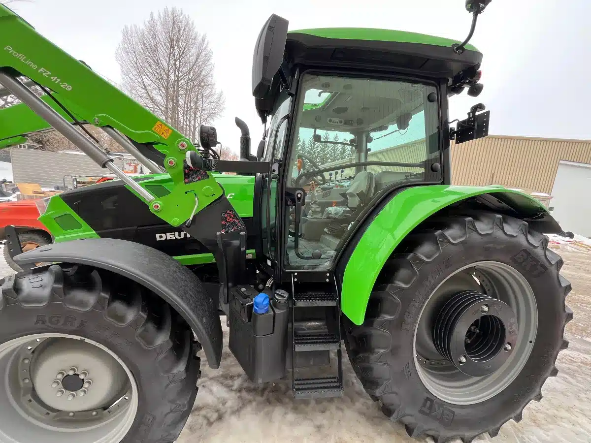 Gallery image 2 for 2026 Deutz Fahr 6135C Tractor