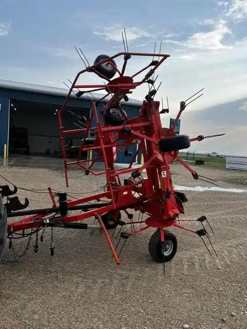 Photo de la Galerie 2 pour 2017 Kuhn GF 8702 THA râteau