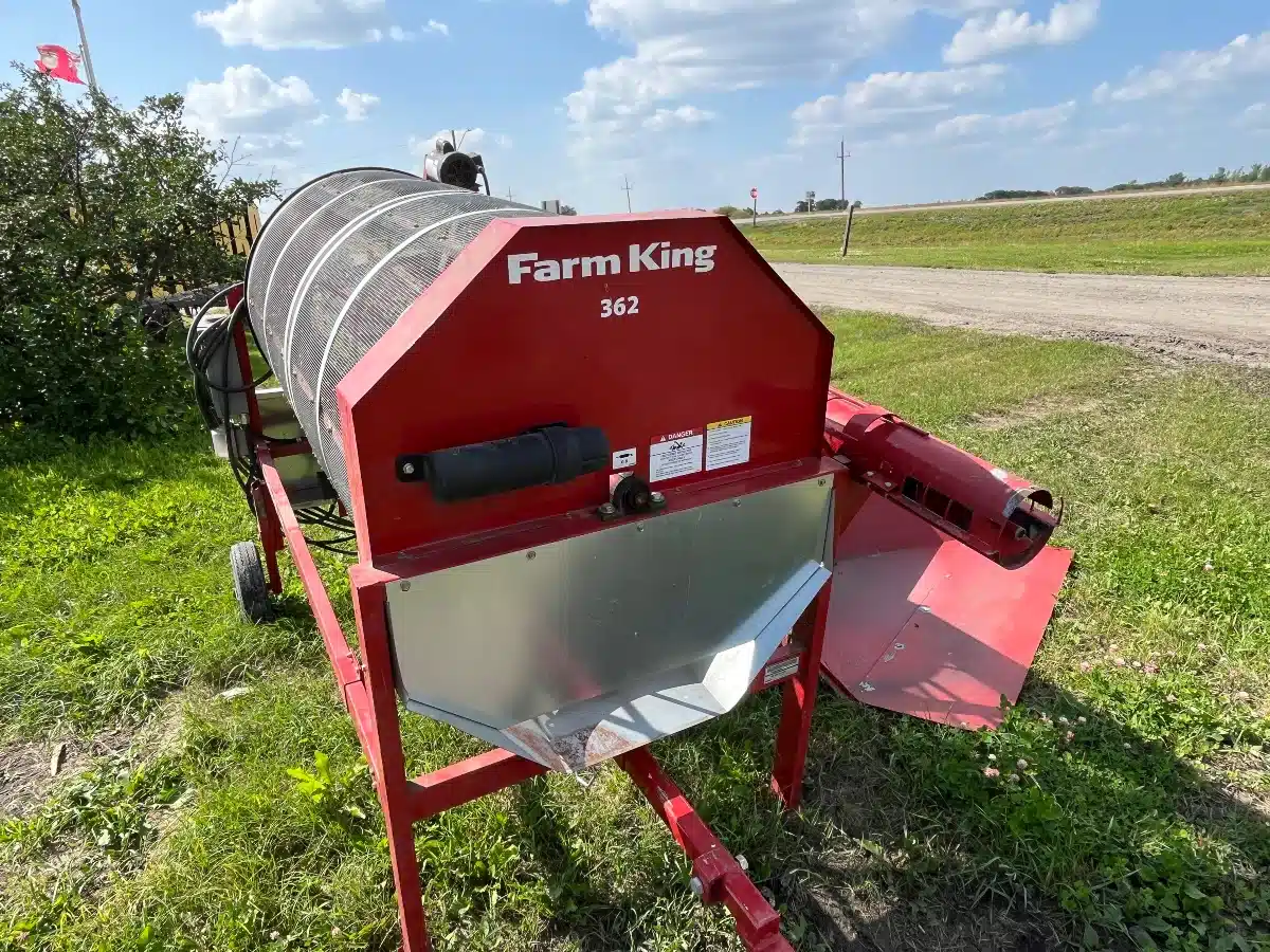 Photo de la Galerie 2 pour 2022 Farm King Y362 Nettoyeur à grain