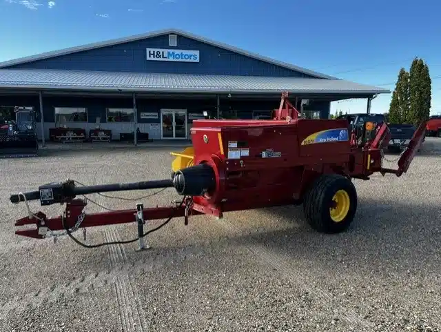 Gallery image 1 for 2012 New Holland BC5070 Square Baler - Small
