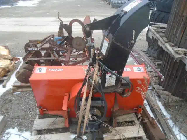 Gallery image 1 for Used 2009 Kubota F5220 Snow Blower