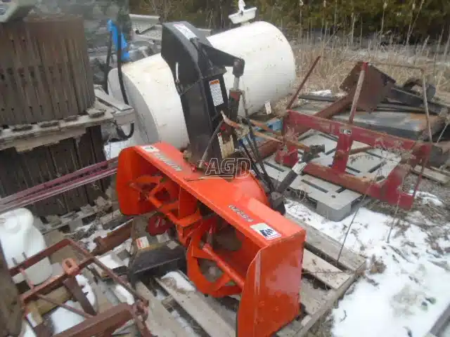 Gallery image 2 for Used 2009 Kubota F5220 Snow Blower