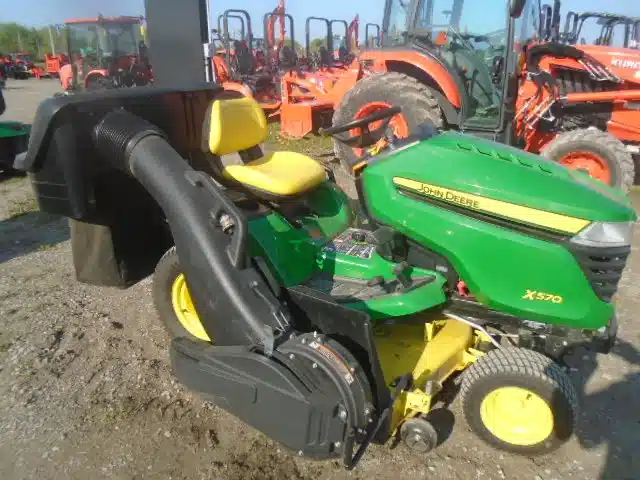 Gallery image 1 for Used 2022 John Deere X570 Lawn Tractor