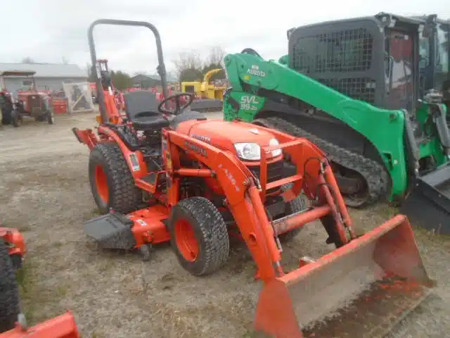 Gallery image 2 for Used 2009 Kubota B2920HSD Tractor
