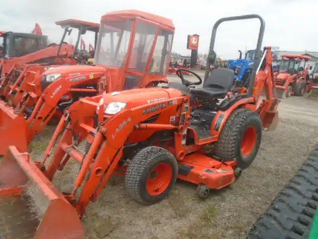 Gallery image 1 for Used 2009 Kubota B2920HSD Tractor