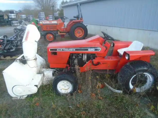 Image pour Usagé 1974 Allis Chalmers 620 Tracteur à pelouse