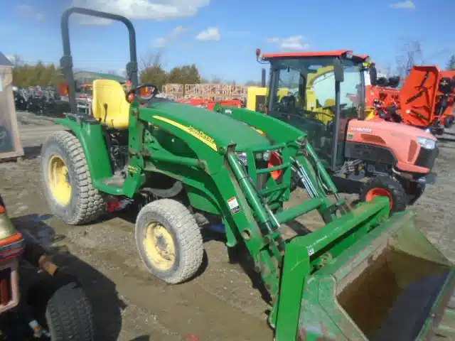 Gallery image 1 for Used 2006 John Deere 3120 Tractor