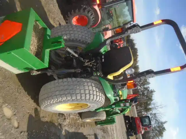 Gallery image 2 for Used 2006 John Deere 3120 Tractor