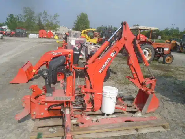 Gallery image 1 for Used 2018 Kubota BH77 Backhoe Attachment