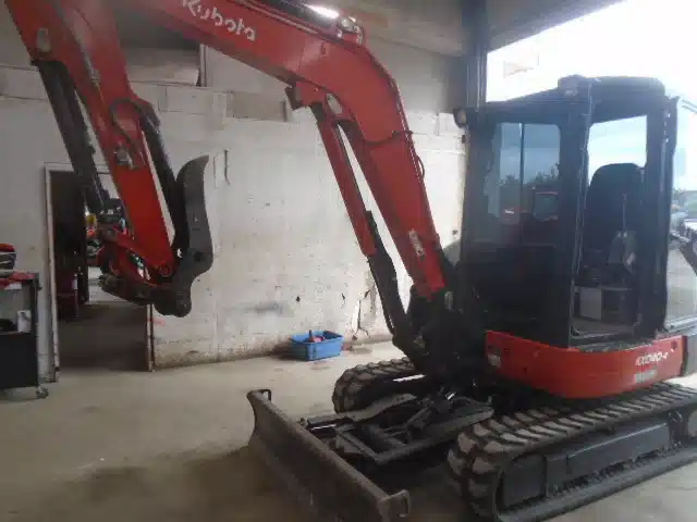 Gallery image 1 for Used 2021 Kubota KX040-4GA Excavator