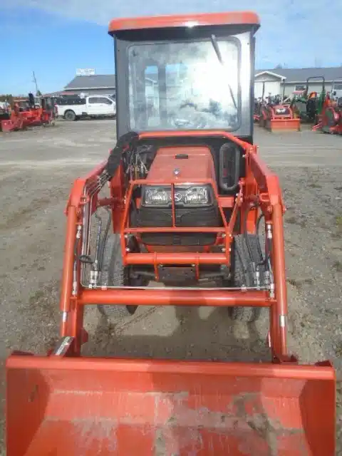 Gallery image 2 for Used 2005 Kubota B7510HSD Tractor