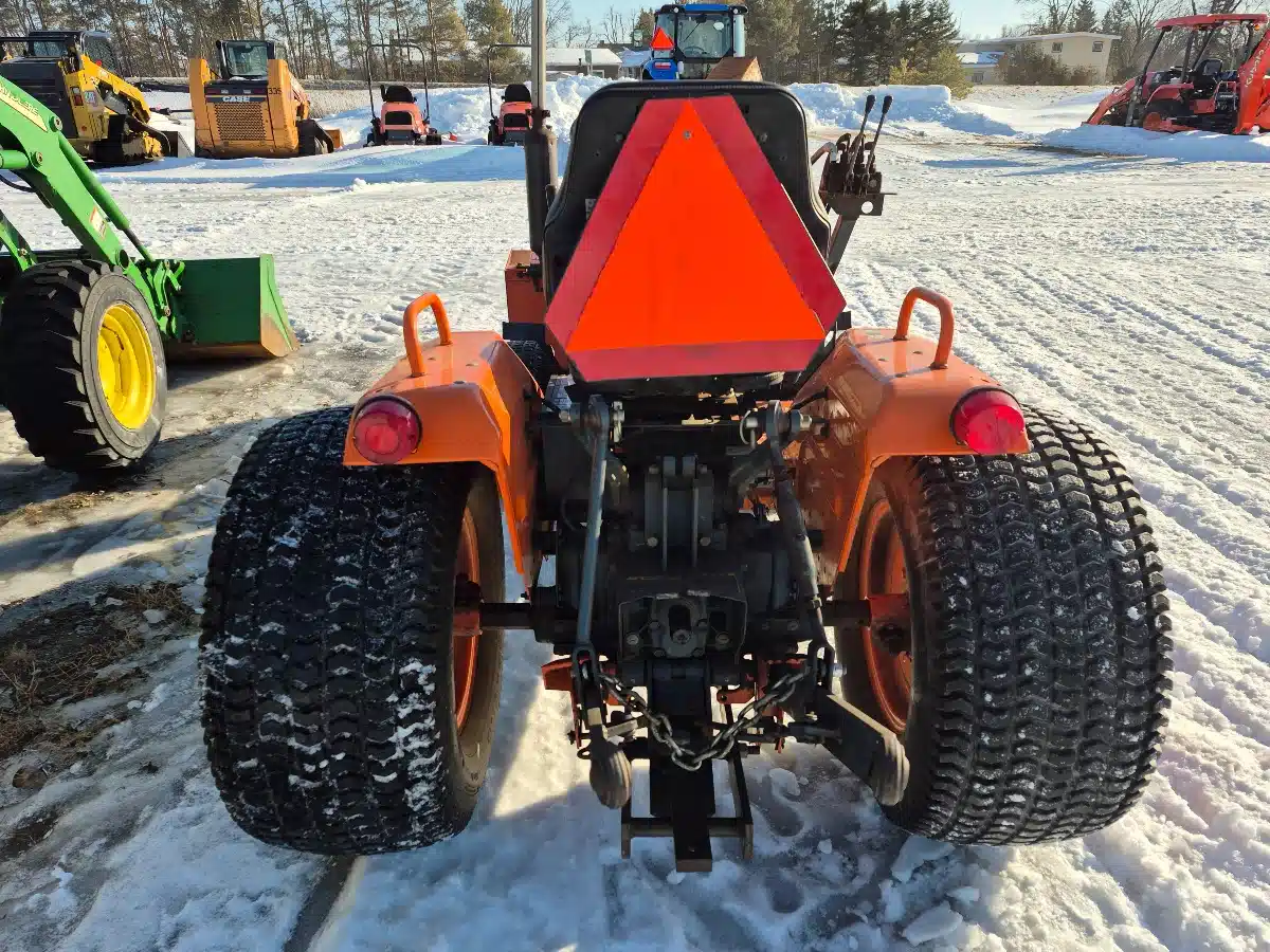 Gallery image 2 for 1988 Kubota B7200 HST Tractor