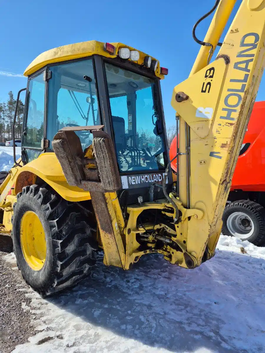 Gallery image 2 for 2007 New Holland Construction LB75B Backhoe Loader