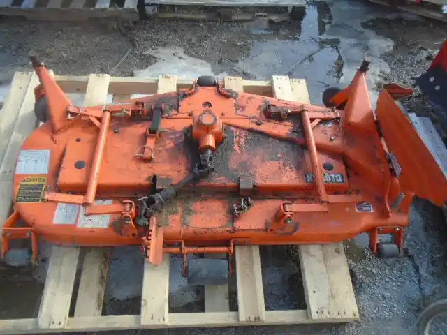 Gallery image 1 for 1988 Kubota RC60-72H Mower Deck