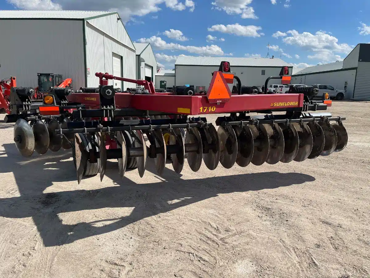 Gallery image 2 for Used 2014 Sunflower 1710-14 Disc