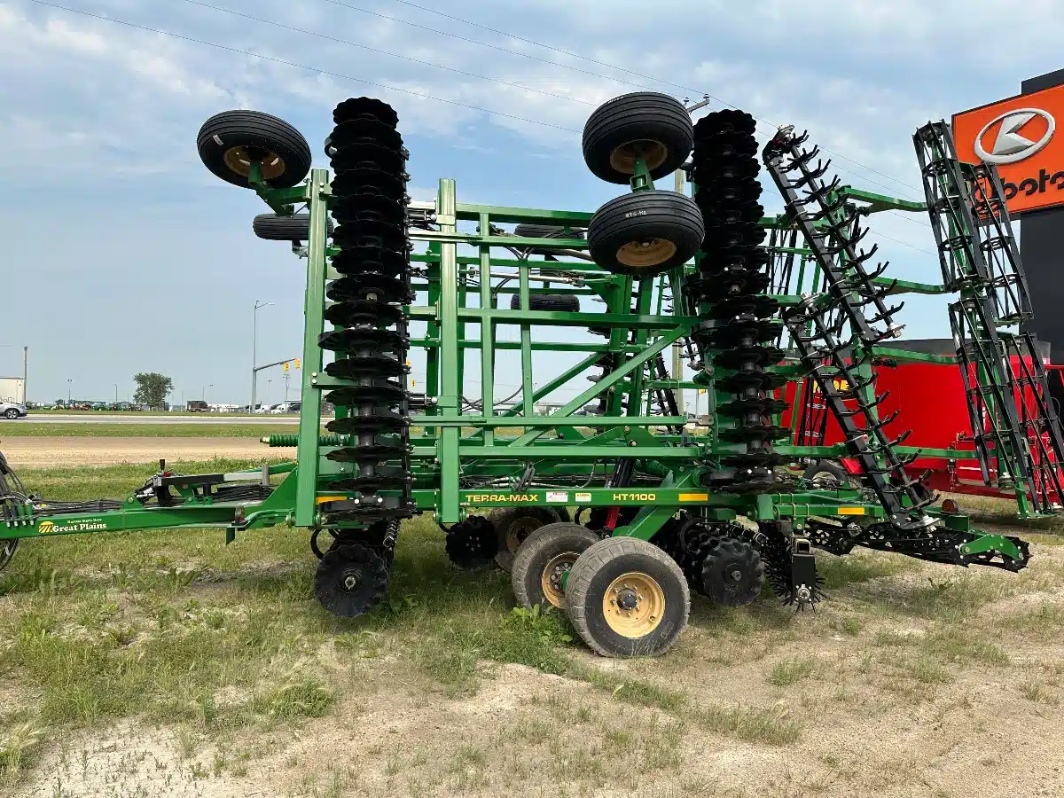 Gallery image 2 for New 2023 Great Plains HT1100-30 Vertical Tillage