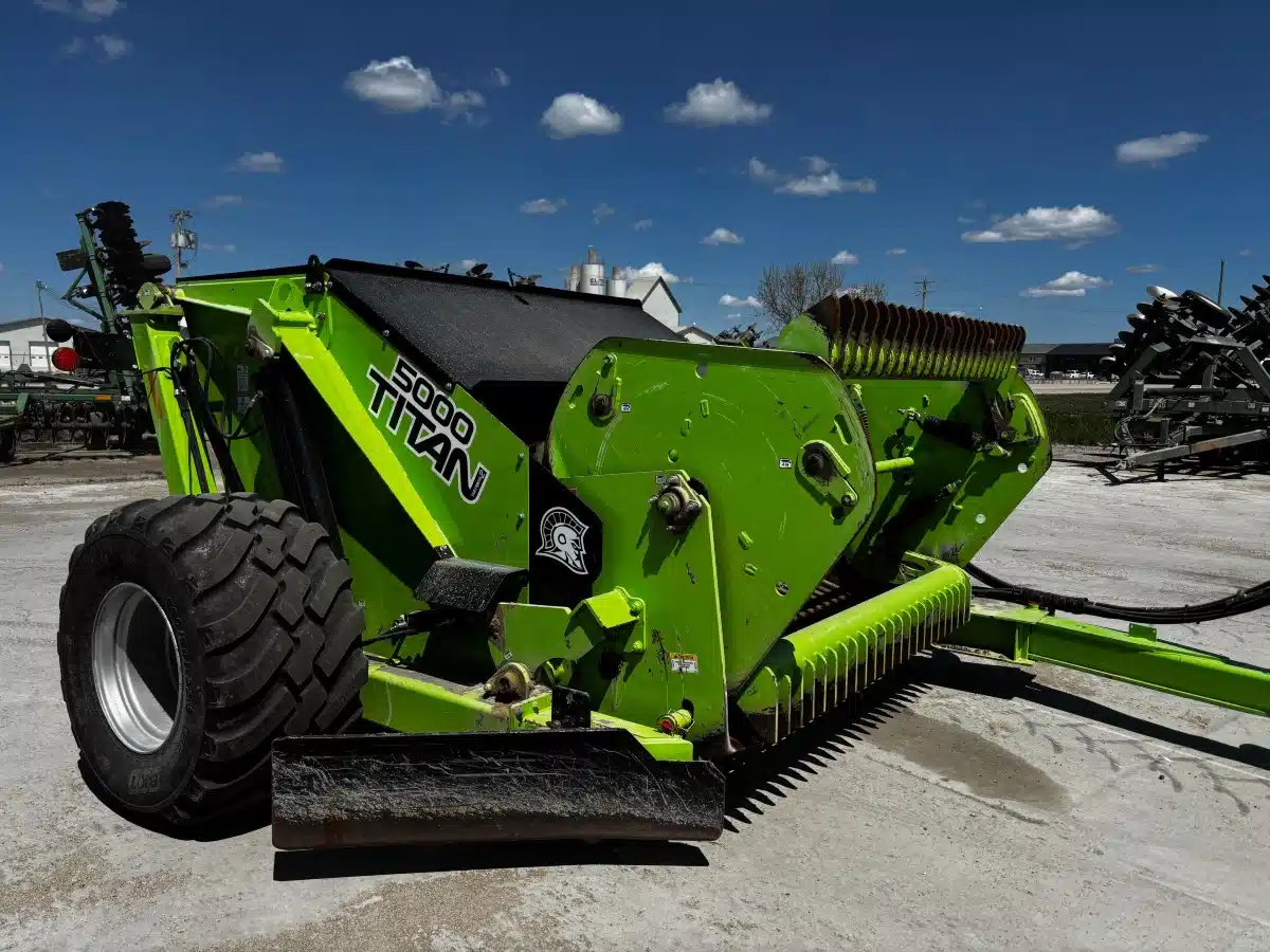 Gallery image 2 for Used 2023 Schulte TITAN 5000 Rock Picker