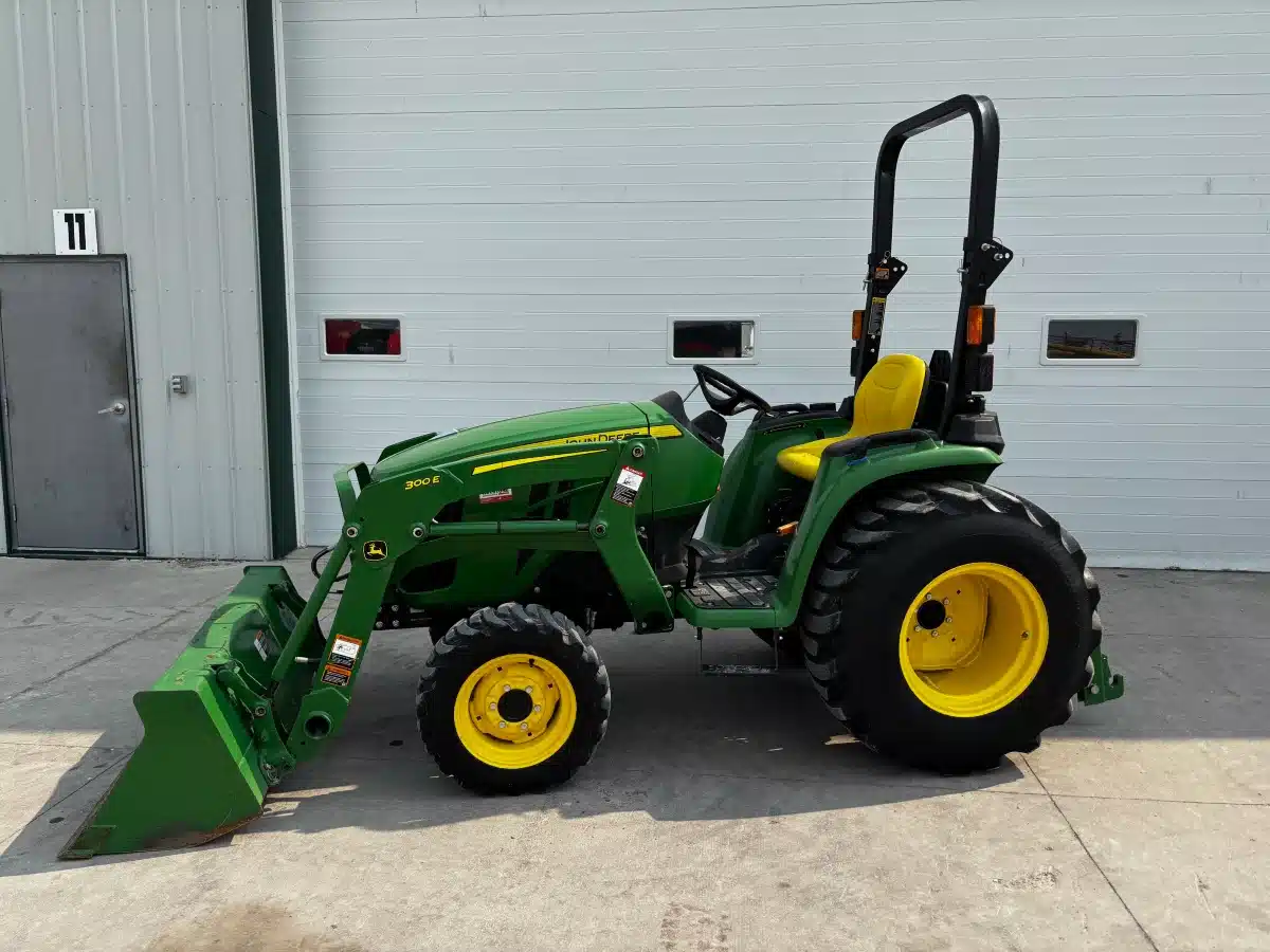 Gallery image 1 for Used 2021 John Deere 3038E Tractor