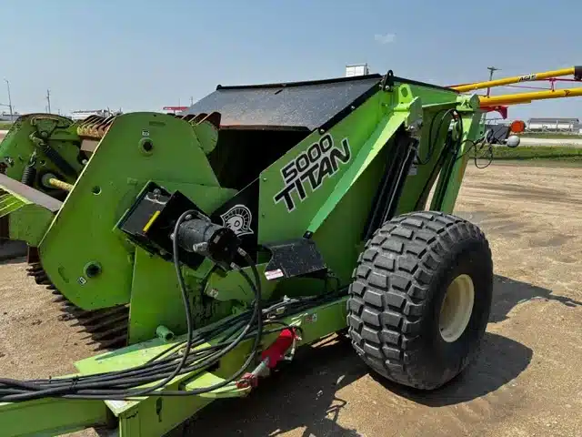 Gallery image 2 for Used 2018 Schulte TITAN 5000 Rock Picker