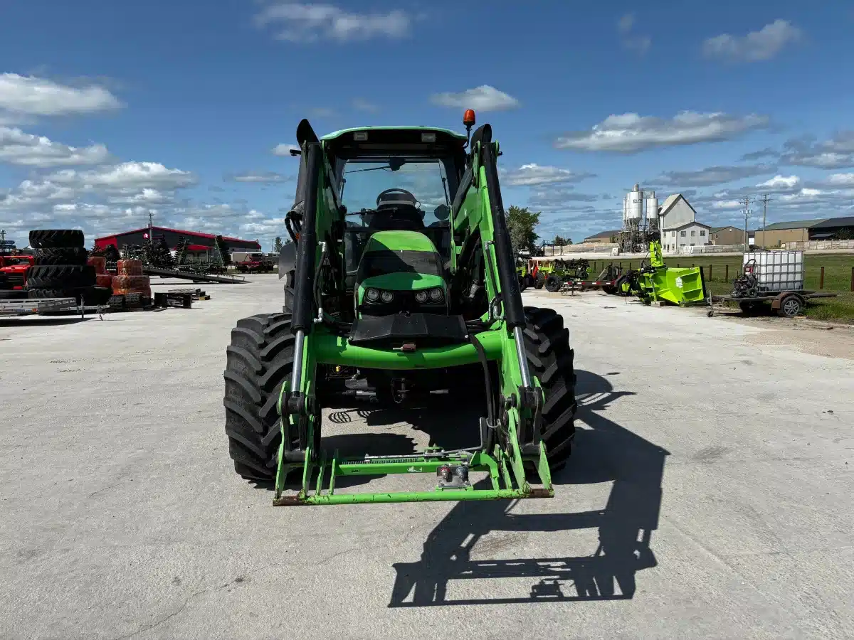 Photo de la Galerie 2 pour 2017 Deutz Fahr AGROTRON M600 Tracteur
