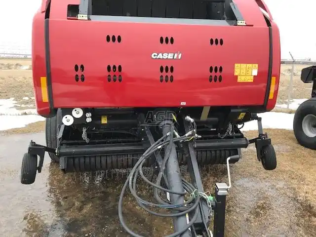Gallery image 2 for Used 2017 Case IH RB565 Round Baler