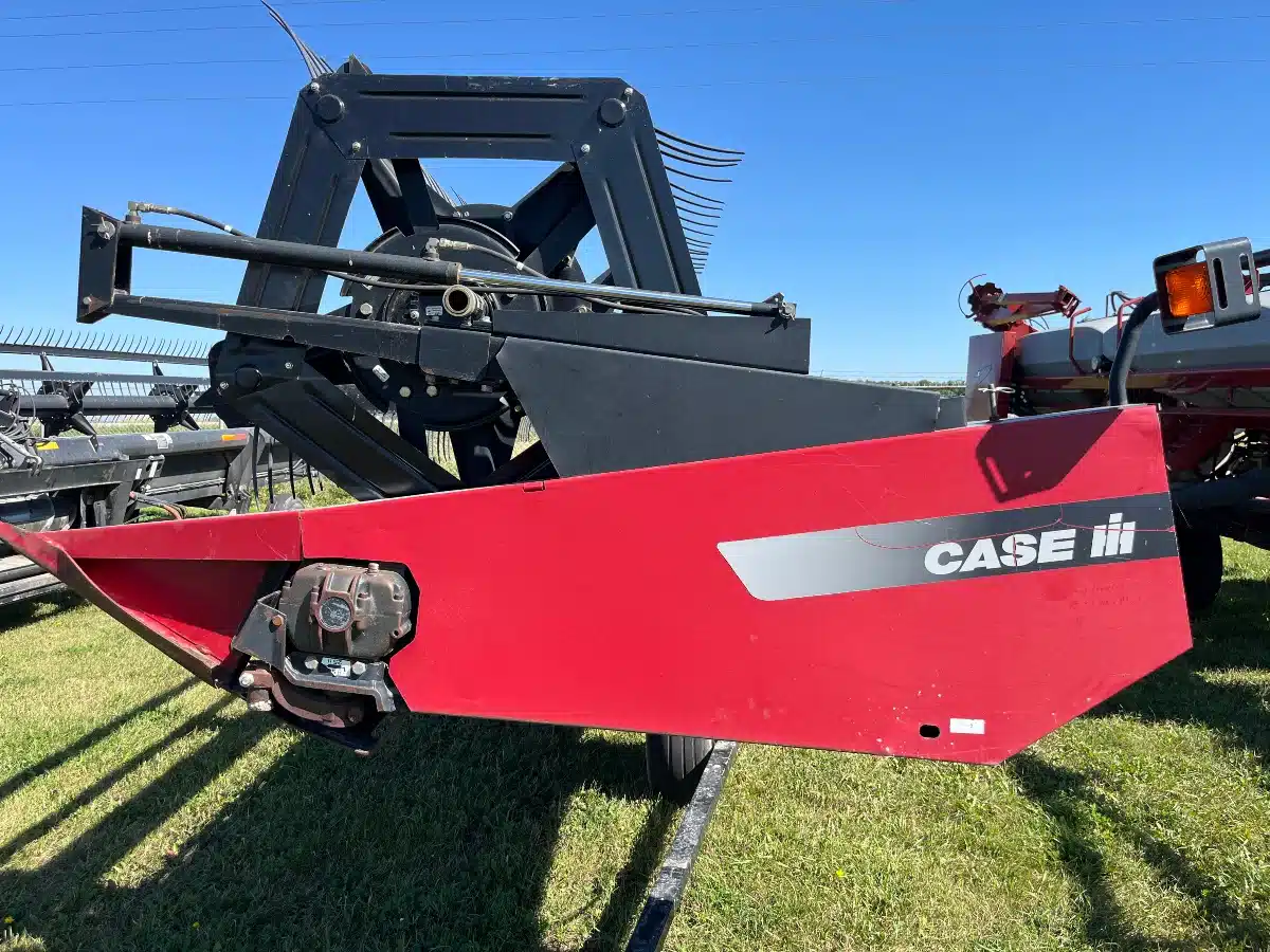 Gallery image 1 for Used 2005 Case IH 2042 Header - Draper