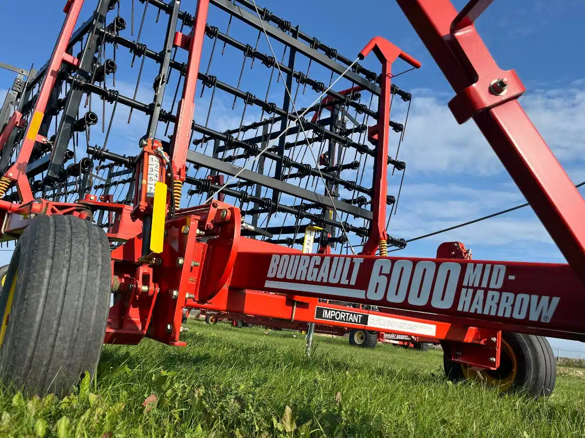 Gallery image 2 for Used 2014 Bourgault 6000 Harrow