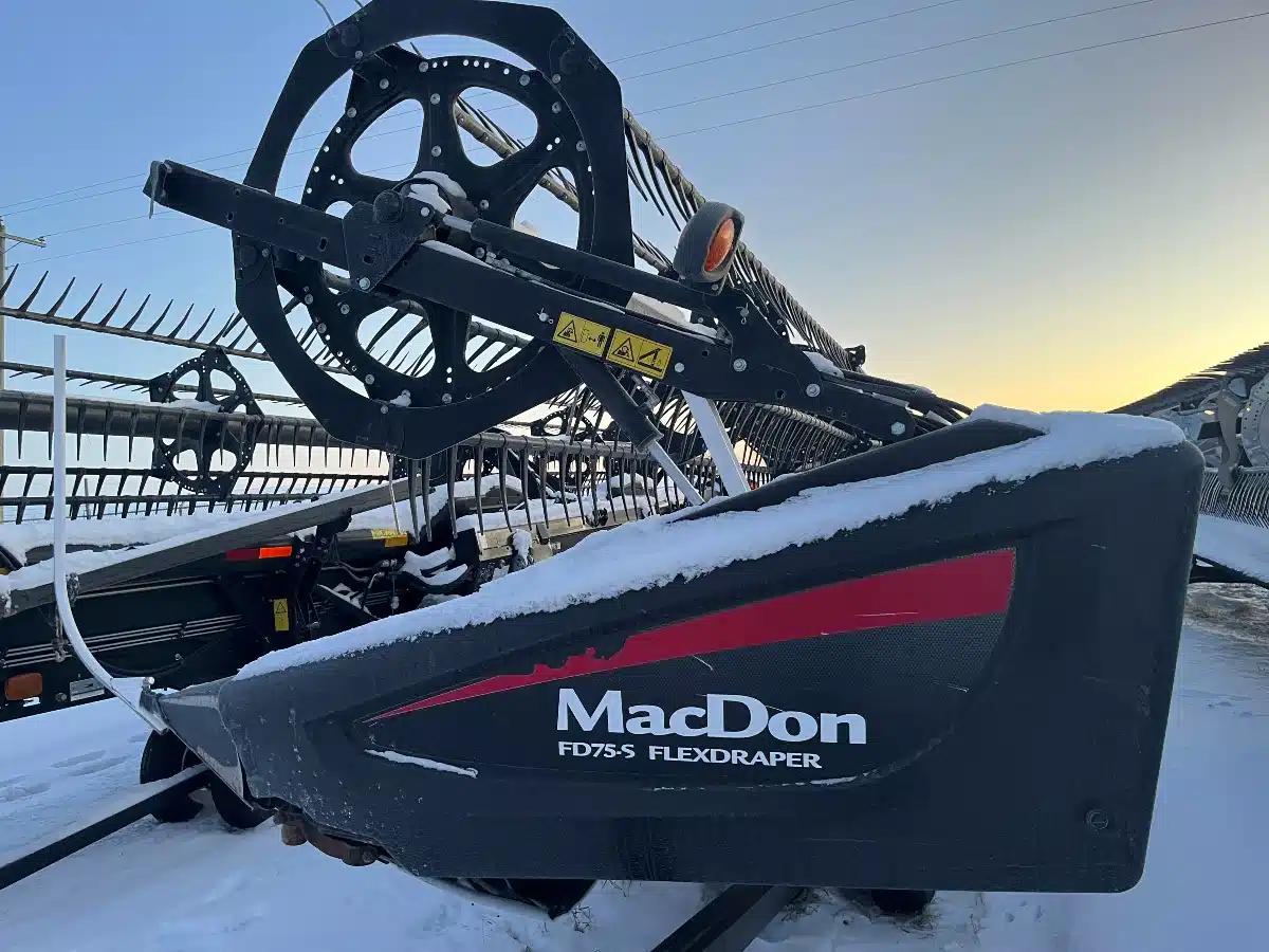Gallery image 1 for Used 2018 MacDon FD75 Header - Draper