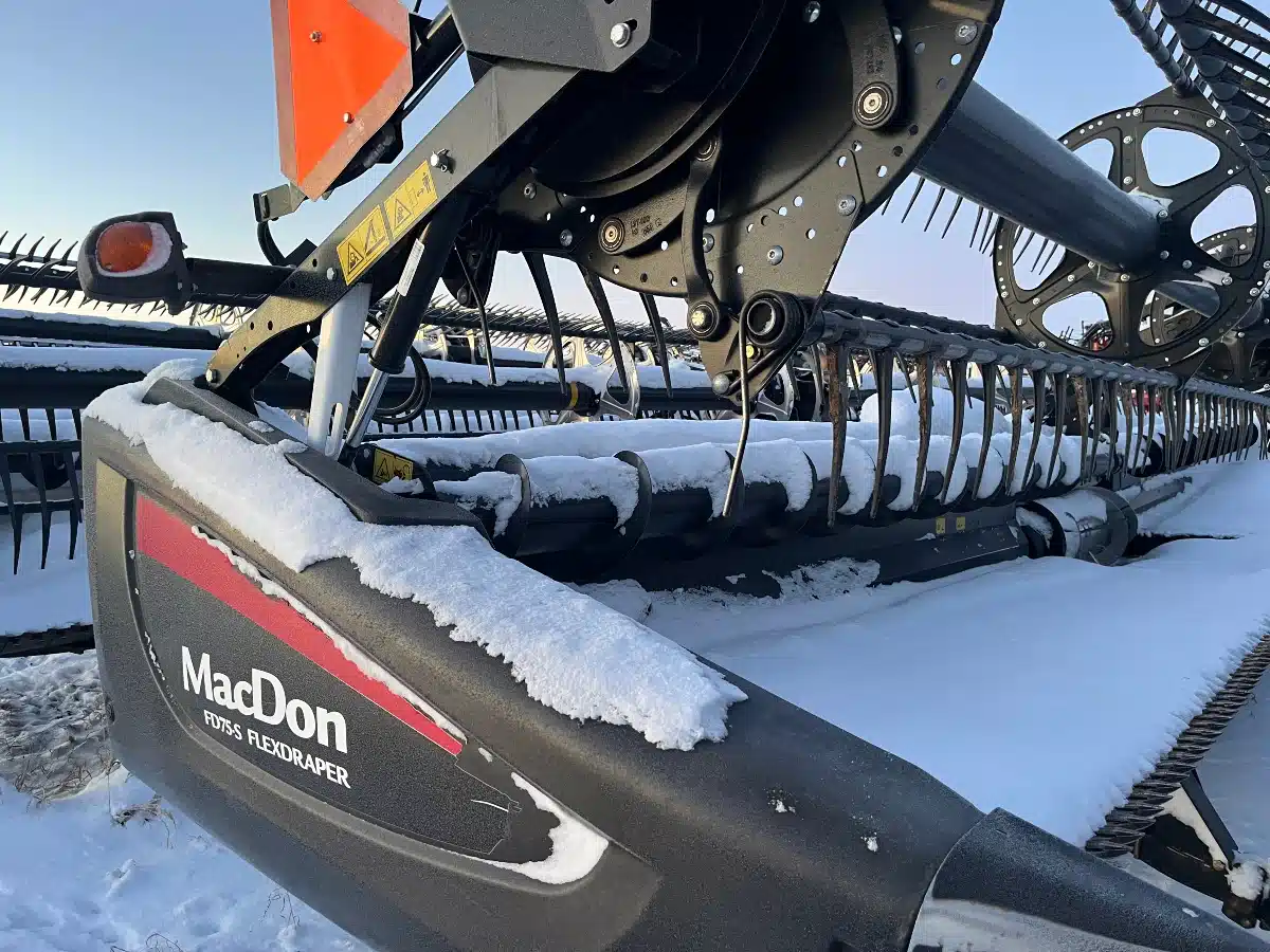 Gallery image 2 for Used 2018 MacDon FD75 Header - Draper