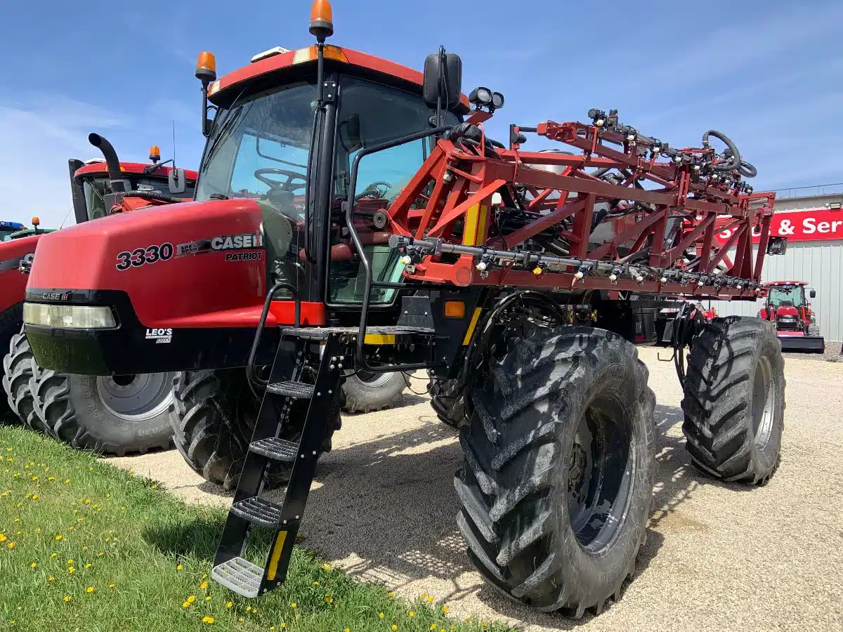 Gallery image 1 for Used 2013 Case IH PATRIOT 3330 Sprayer - Self Propelled
